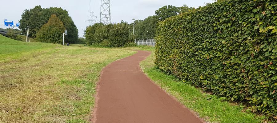 Halfverharding fietspad.